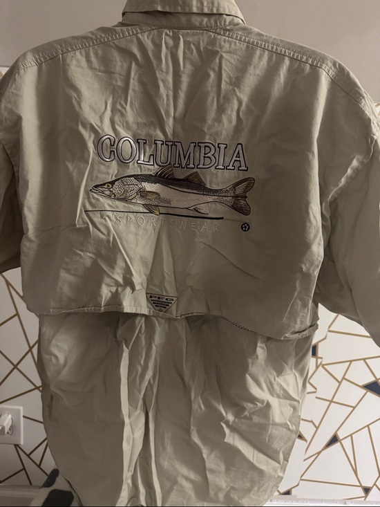 Columbia Other - Columbia Light Khaki Fishing Shirt with Fish Graphic